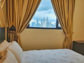 Chamber Suite Klcc & KL Tower view